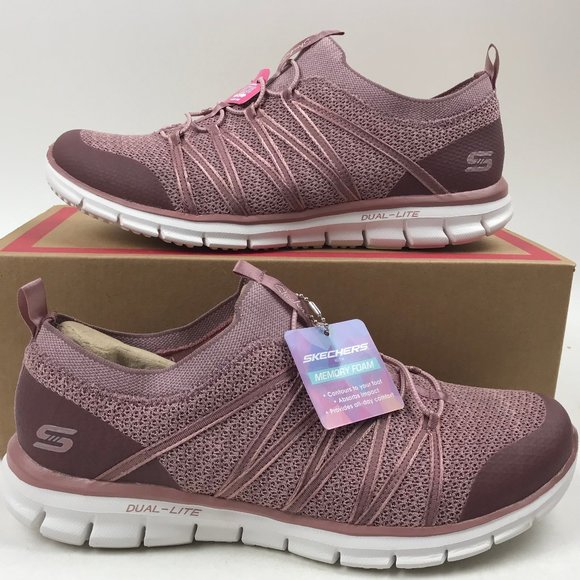 skechers stretch shoes wide width